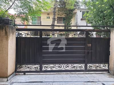 Beautiful Ground Portion For Rent
