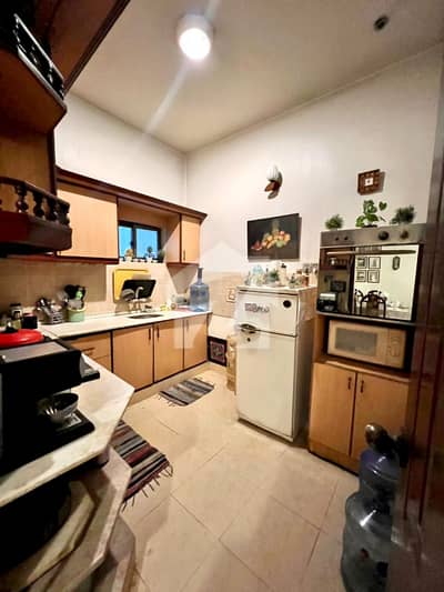 Two Bed DD Attached Bathroom 1 Kitchen
