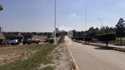 Dha Phase 5 Best Opportunity For Rental Purposes Near To Islamabad Express Way And Main Gate Of Dha Phase -5