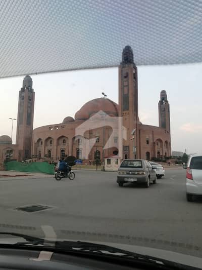 5 Marla Commercial Building 5 Storey Available For Sale In Sector C Bahria Town Lahore