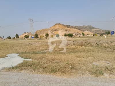 Category Plot/G Block/B-17 Up For Sale