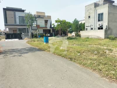 PHASE 8 IVY GAREEN Z6.916 FACING GAREEN BELT 50 FT ROAD PLOT AVAILABLE FOR SALE GOOD LOCATION