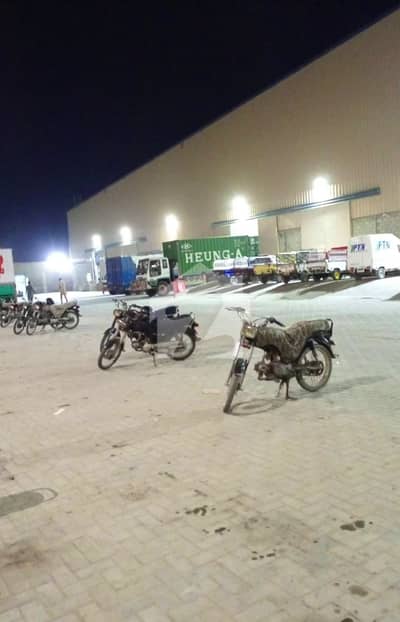 کورنگی انڈسٹریل ایریا کورنگی,کراچی میں 22 کنال گودام 70.0 لاکھ میں کرایہ پر دستیاب ہے۔