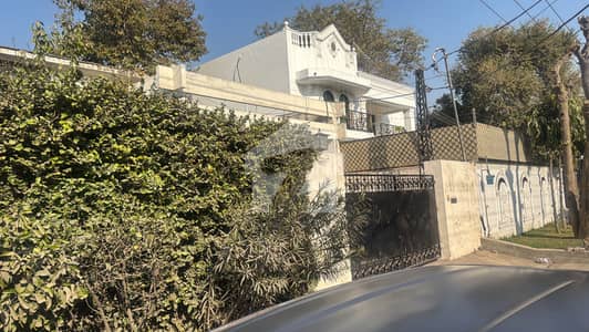 3 Kanal Old House 16 Rooms
