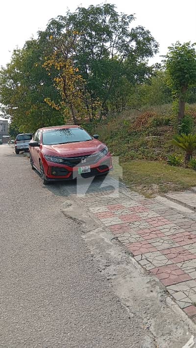 Ideal Plot In Street 10 For Sale