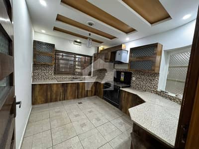 7 Marla Double Unite House Available For Rent Near Park Musjid Or Commercial