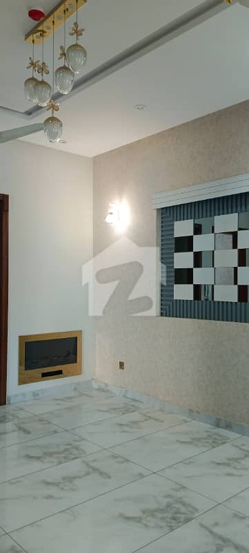 Dha Rahbar 10 Marla brand new house