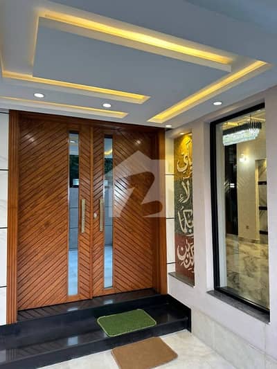 1 Kanal Upper Portion Available For Rent Near Park Musjid Or Commercial