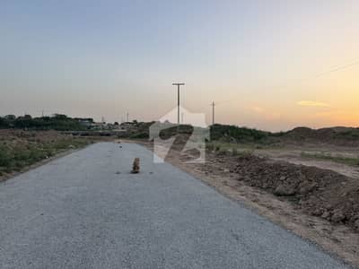 30x60 Ideal Location Plot Near To University Road I-12/1 For Sale 1000 Series