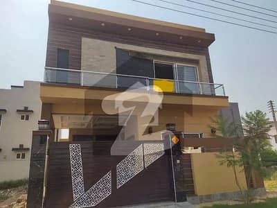 DHA Rahbar, VIP Lower Portion Available For Rent Only For Job Holder Couple