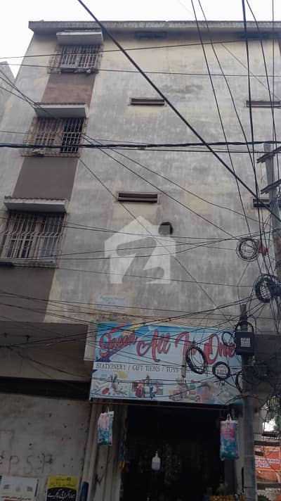 40 Square Yards House For sale Available In Jamshed Town
