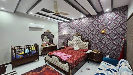 پیراگون سٹی لاہور میں 3 کمروں کا 5 مرلہ مکان 1.15 لاکھ میں کرایہ پر دستیاب ہے۔