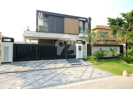 1 Kanal Designer House With Modern Features 1 Kanal Designer House With Modern Features