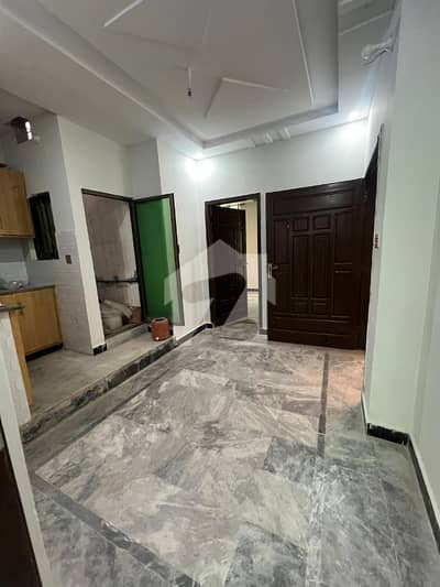 FLAT AVAILABLE FOR RENT