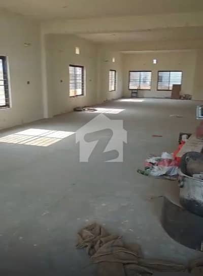 9 Marla 1 Floor Hall For Rent (Main Ferozpur Road)