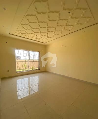 Prime Location 10 Marla House In Wapda Town Is Available For sale Prime Location 10 Marla House In Wapda Town Is Available For sale