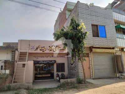 کاہنہ لاہور میں 4 مرلہ Studio دفتر 1.25 کروڑ میں برائے فروخت۔ کاہنہ لاہور میں 4 مرلہ Studio دفتر 1.25 کروڑ میں برائے فروخت۔