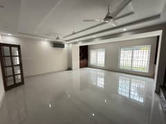 F-7 Brand New 7 BedRooms House Available For Rent F-7 Brand New 7 BedRooms House Available For Rent