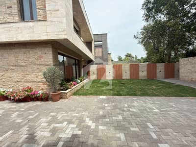 F-7 1000 Sq Yd Fully Luxury House Available
