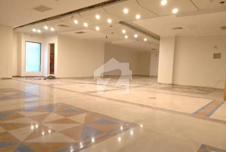 1350 Square Feet Brand New Commercial Property Non Furnished Corporation Office For Rent At Main Boulevard Gulberg 3 Lahore