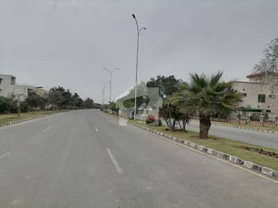 10 Marla Residential Plot In Lahore Is Available For sale