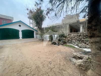 Premium 10 Marla House Is Available For Sale In Adiala Road