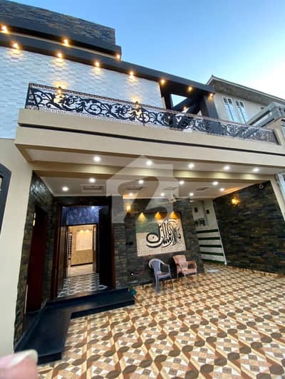 10 MARLA FULL HOUSE AVAILABLE FOR RENT IN CENTRAL PARK HOUSING SCHEME LAHORE