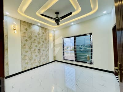 5 Marla Upper Portion For Rent In Central Park Housing Scheme Lahore