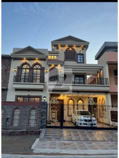10 Marla Brand New Upper Portion For Rent