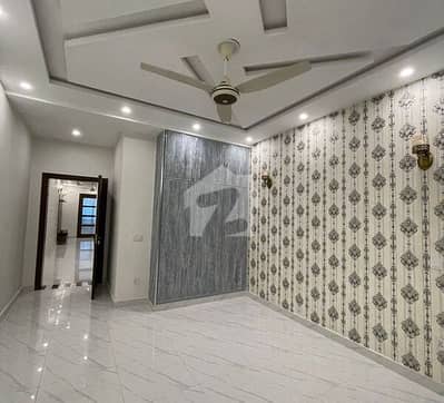 10 Marla House For Rent In Wapda Town