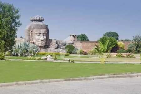بحریہ ٹاؤن سیکٹر سی بحریہ ٹاؤن,لاہور میں 10 مرلہ رہائشی پلاٹ 1.5 کروڑ میں برائے فروخت۔