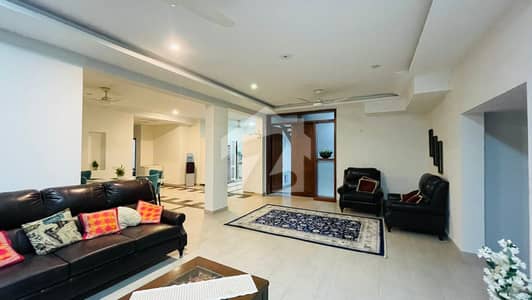 Luxurious FullyFurnished Ground Portion E-11-3