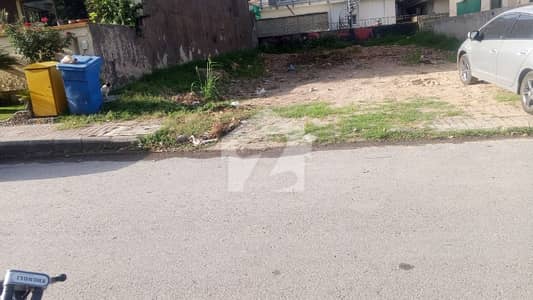 بحریہ ٹاؤن فیز 5 بحریہ ٹاؤن راولپنڈی,راولپنڈی میں 10 مرلہ رہائشی پلاٹ 3.1 کروڑ میں برائے فروخت۔