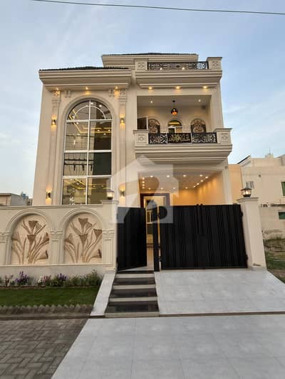 Beautiful House For Sale In Central Park Housing Society Lahore