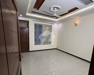 End Your Search For Upper Portion Here And Rent Now