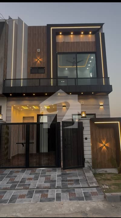 Ultra Modern Beautiful House For Sale In Al Haram Garden