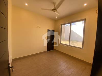 2 Bed DD Lounge for Sale Main 100 Feet Road 2 Bed DD Lounge for Sale Main 100 Feet Road