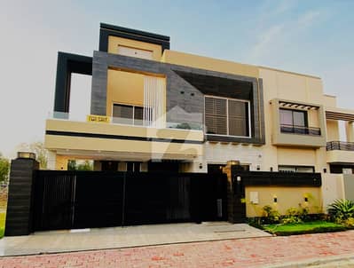 10 Marla Brand New House For Sale in Bahria Town Lahore 10 Marla Brand New House For Sale in Bahria Town Lahore