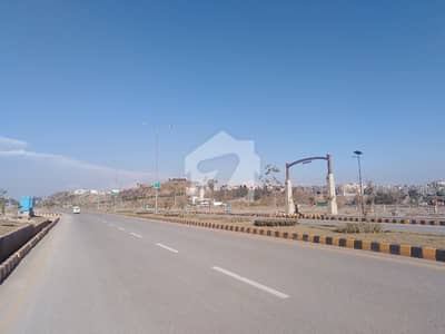 ڈی ایچ اے فیز 4 - سیکٹر سی ڈی ایچ اے ڈیفینس فیز 4,ڈی ایچ اے ڈیفینس,اسلام آباد میں 1 کنال رہائشی پلاٹ 2.9 کروڑ میں برائے فروخت۔ ڈی ایچ اے فیز 4 - سیکٹر سی ڈی ایچ اے ڈیفینس فیز 4,ڈی ایچ اے ڈیفینس,اسلام آباد میں 1 کنال رہائشی پلاٹ 2.9 کروڑ میں برائے فروخت۔
