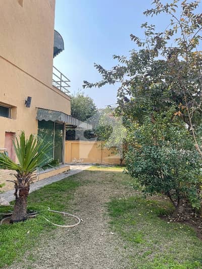 Beautifal 1 Kanal Upper Portiom For Rent In Bahria Town Executive Lodges