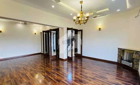 10marla House For Rent In Dha Phase5 L Block Hote Location