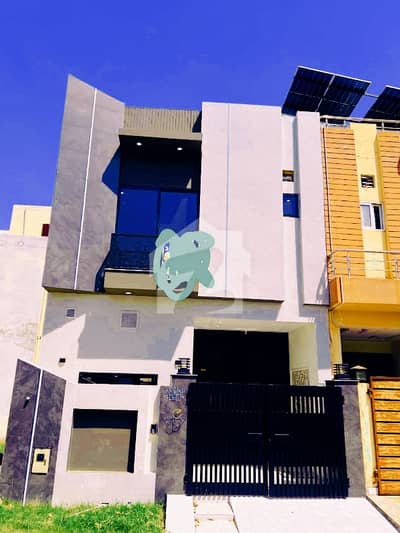 4 Bed Beautiful House For Sale   Luxury Living with Modern Design  4 Spacious Bedrooms  Wide TV Lounge  Stylish Kitchen  Attached Modern Washrooms  Car Parking Space  Prime Location & Solid Construction  Ready to Move