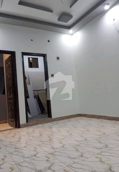 فیڈرل بی ایریا کراچی میں 3 کمروں کا 5 مرلہ بالائی پورشن 1.65 کروڑ میں برائے فروخت۔