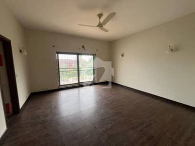 **Elegant Family Living | 1 Kanal Upper Portion for Rent in DHA Phase 6**