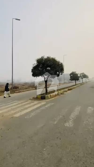 ڈی ایچ اے فیز9 پریزم ڈی ایچ اے ڈیفینس,لاہور میں 1 کنال رہائشی پلاٹ 2.25 کروڑ میں برائے فروخت۔ ڈی ایچ اے فیز9 پریزم ڈی ایچ اے ڈیفینس,لاہور میں 1 کنال رہائشی پلاٹ 2.25 کروڑ میں برائے فروخت۔
