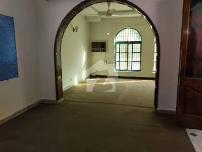 10 Marla House For Rent In Gulberg