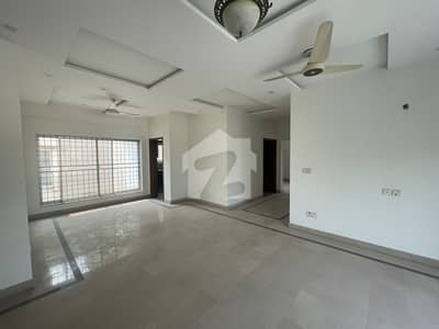Luxurious 1 Kanal House Available For Rent In Bahria Town Lahore Luxurious 1 Kanal House Available For Rent In Bahria Town Lahore