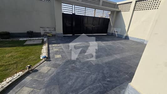 20 MARLA BEAUTIFUL HOUSE