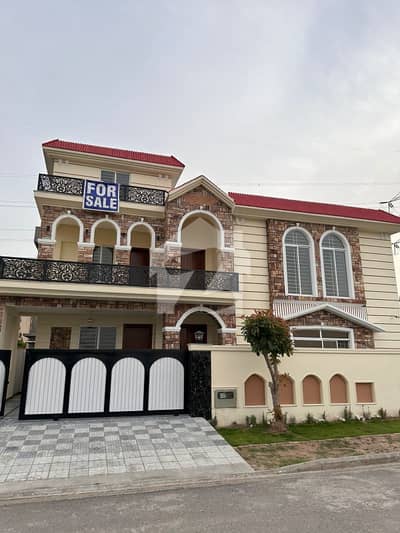 ڈی ایچ اے فیز 5 - سیکٹر ایف ڈی ایچ اے ڈیفینس فیز 5,ڈی ایچ اے ڈیفینس,اسلام آباد میں 6 کمروں کا 14 مرلہ مکان 6.9 کروڑ میں برائے فروخت۔