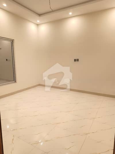 پشاور روڈ راولپنڈی میں 3 کمروں کا 7 مرلہ فلیٹ 76.5 لاکھ میں برائے فروخت۔